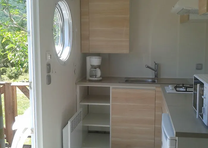 ホテル Le Roc Qui Parle Nant