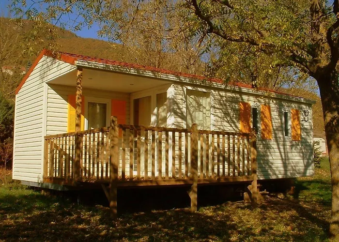 Le Roc Qui Parle Otel Nant